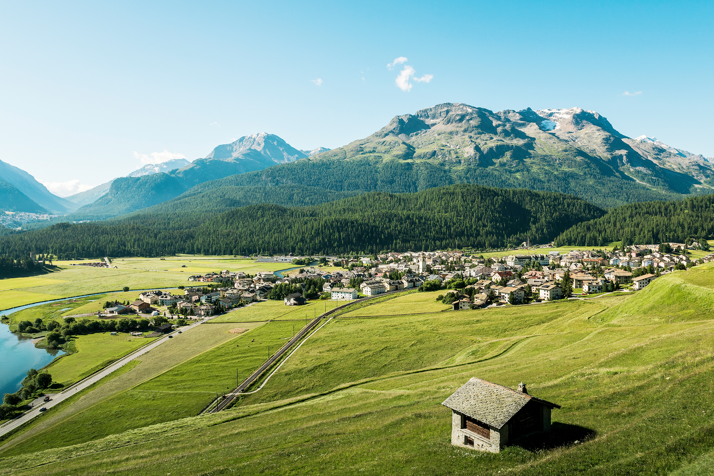 Celerina das Dorf mit dem charmanten Dorfkern Sommer